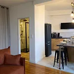 Appartement Chez Julie L Elegant En Centre-ville Castres (Tarn)
